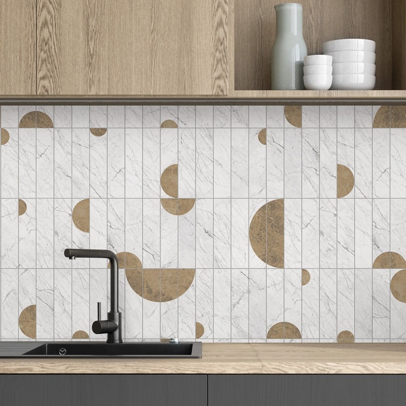 Decora tu baño pequeño instalando vinilos para suelos sobre azulejos //  Lokoloko 