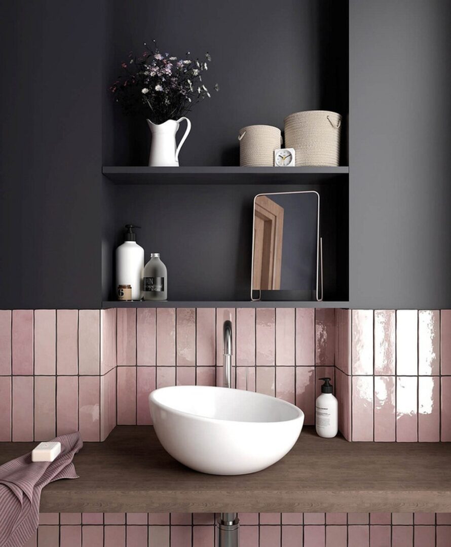 decoraion-banos-2019-con-paredes-en-dos-colores-complementarios-tendencia-decoracion